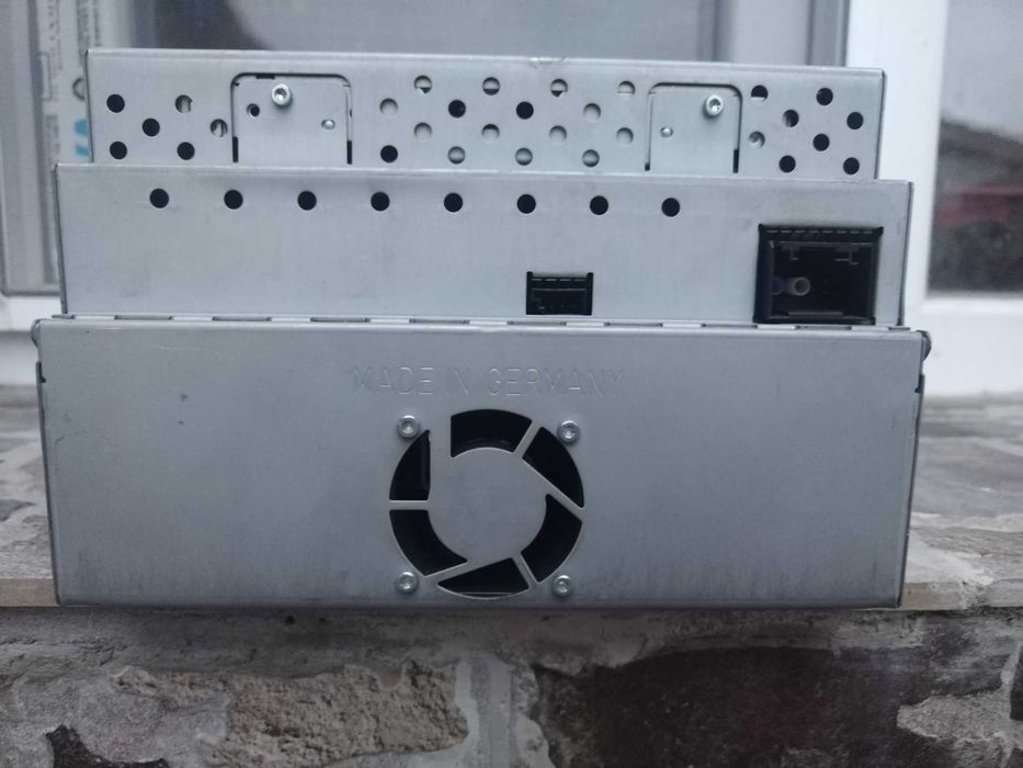 Мултимедия за Мерцедес w211