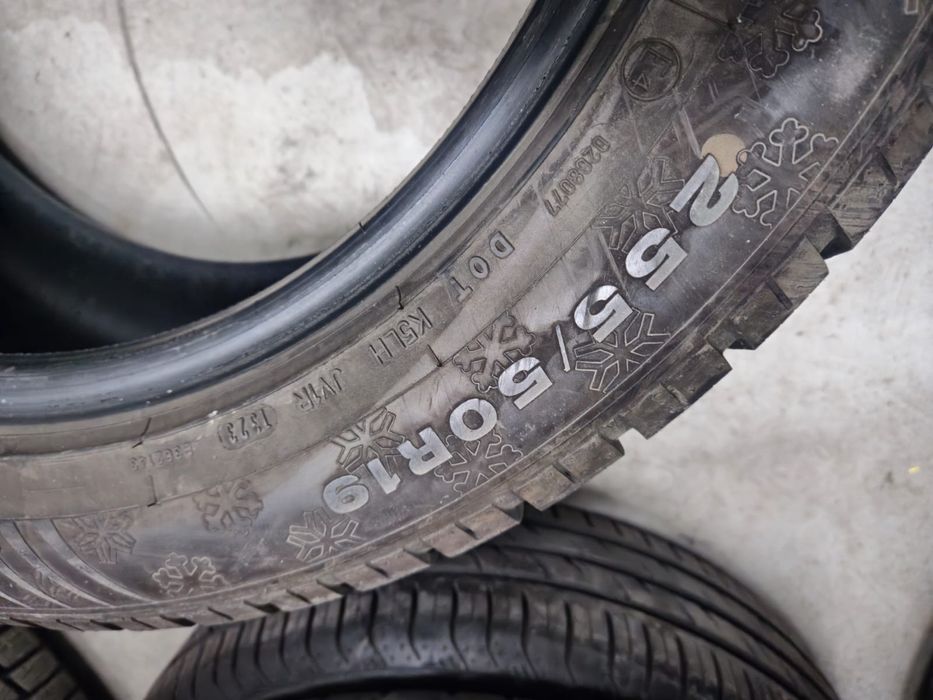 2 anvelope iarna Dunlop 255 50 19 stare foarte buna