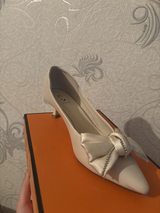 Туфли барлығы бағасы 5000