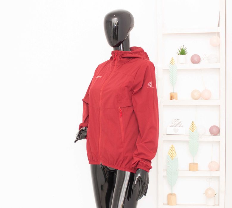 BERGANS Norddal Jacket дамско яке вишнаво много тънко с качулка ветровка S