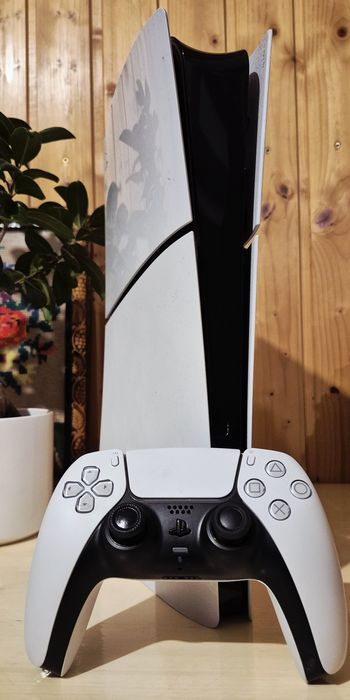 Consola PlayStation 5 Digital Slim 1TB controller dual sense white