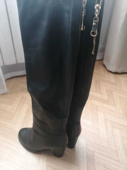 Продам кожаные зимние сапоги