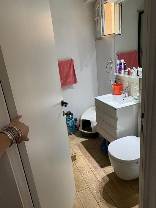 Vand apartament 2 camere Bucuresti