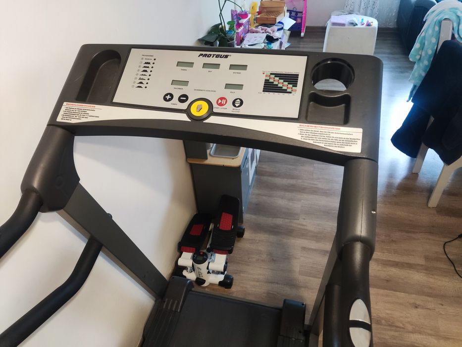 Бягаща пътека степер