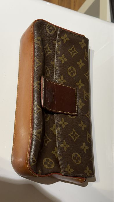Poseta Louis Vuitton din piele vintage