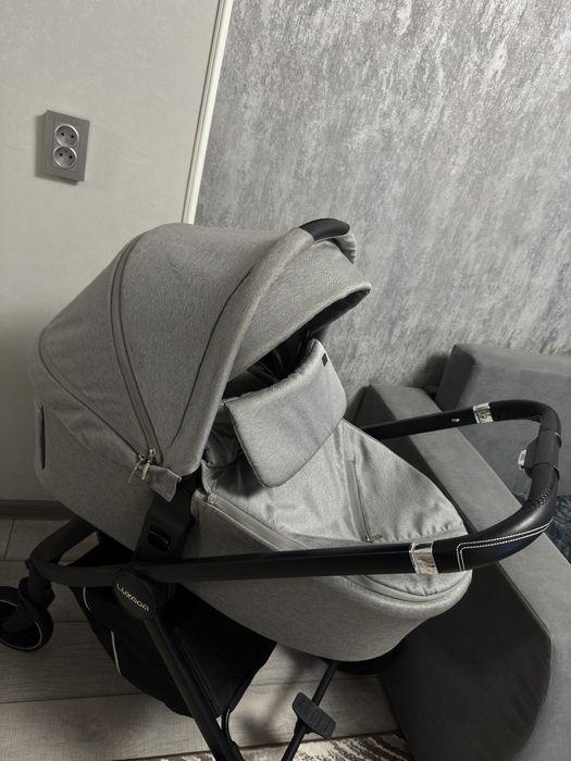Продам коляску Lux Mom 3в1