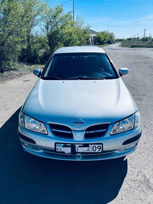 Nissan Almera 2000 год