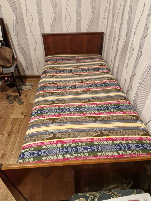 Продаю кровати из чистого дерева