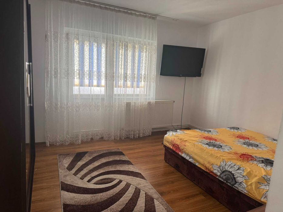 Apartament de inchiriat - 2 camere - zona Spital