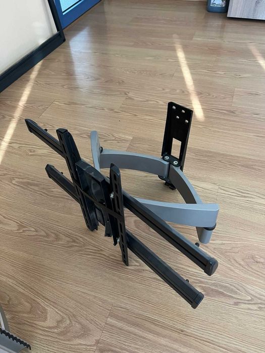 Стойка за телевизор Vogels