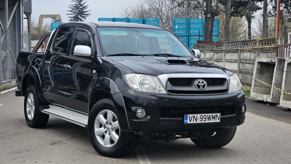 Toyota Hilux D-4D Automată 2010