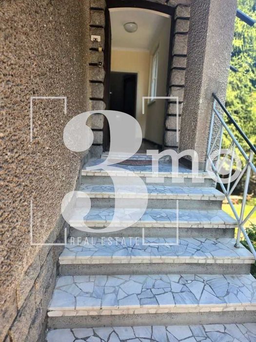 „3mo“ недвижими имоти продава мезонет с панорамни гледки