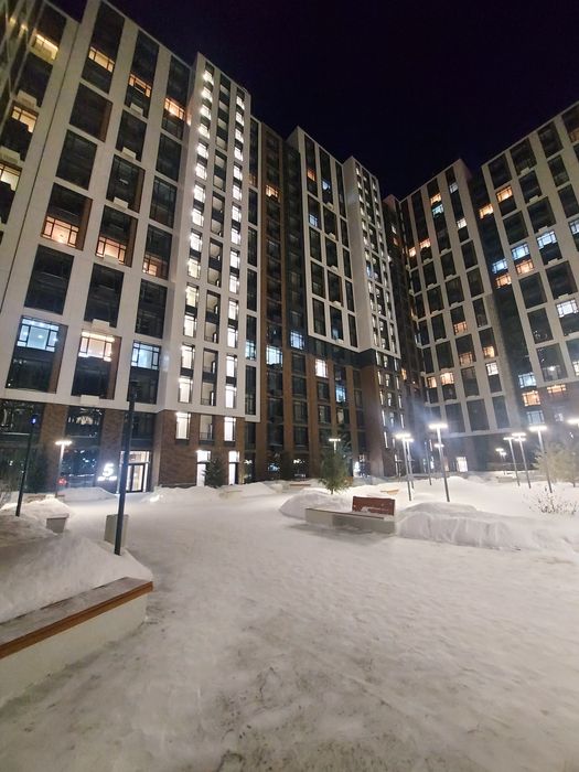 Подселение девушку