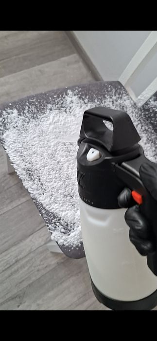 Curățare profesională canapele, saltele și interior auto