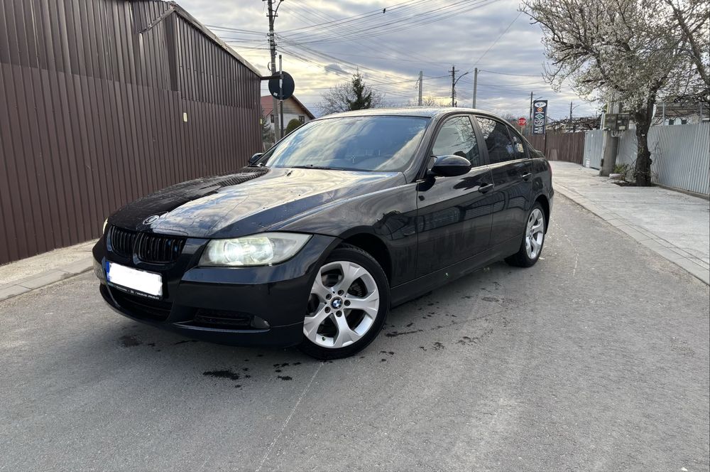 BMW Seria 3 M47 E90 NFL Trapa Navigatie Carplay