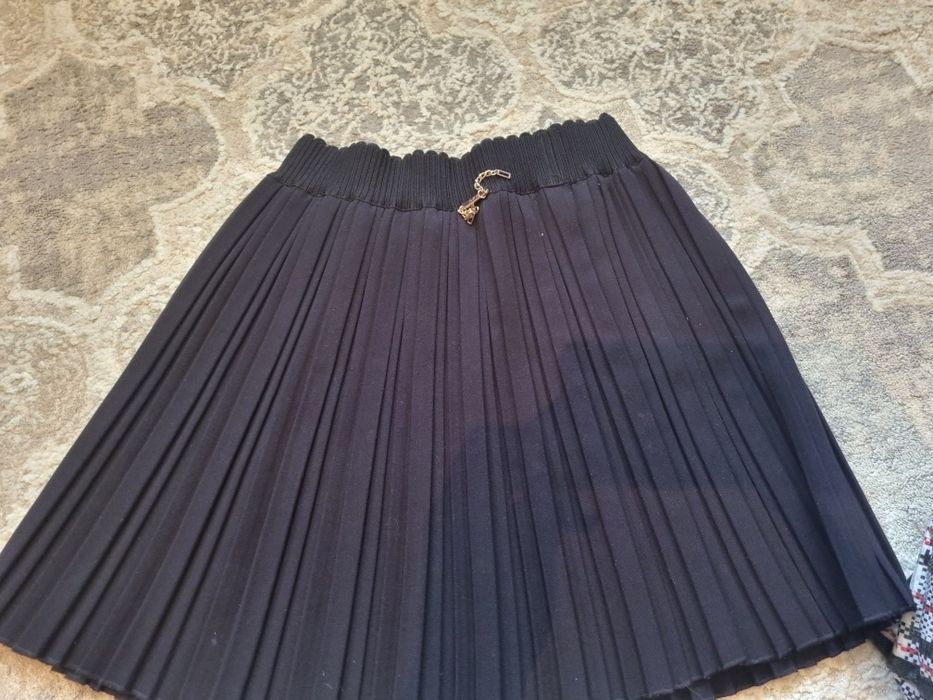 Кроссовки для девочек sketches