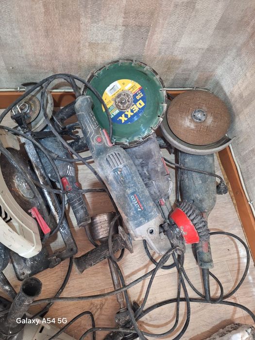 Болгарки пылесосы жираф шуруповерты и т.д. оптом все за 250 000