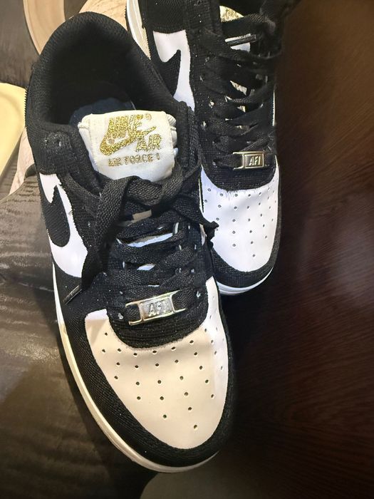 Нови маратонки Nike с брокат, 37 размер
