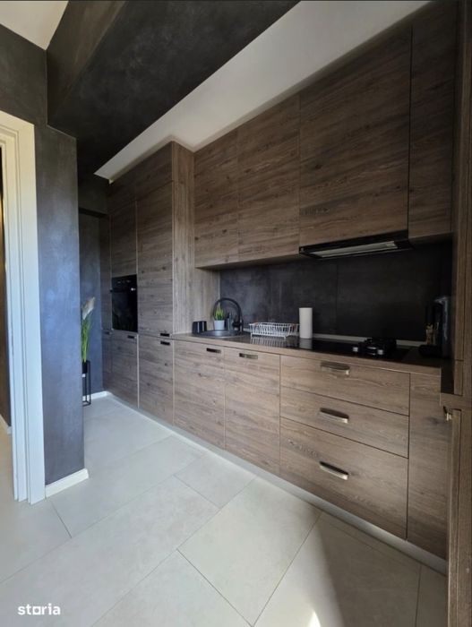 Vand ap 2 cam (3 camere) v lupului esq village boxa loc parcare 60 mp