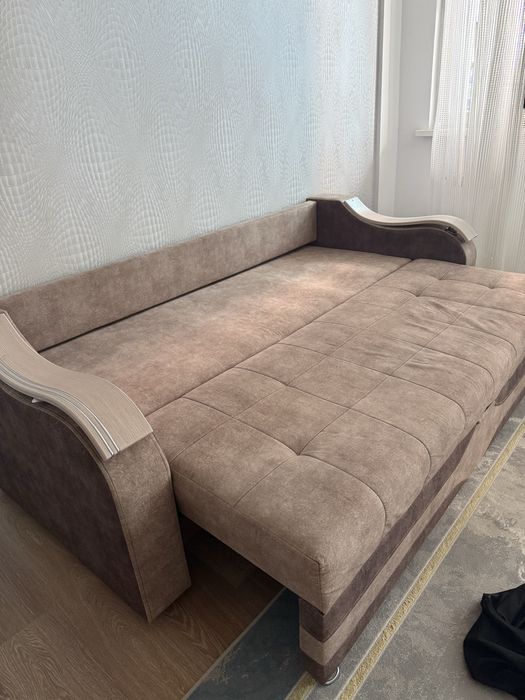 Продам мебель в хорошеем состояний