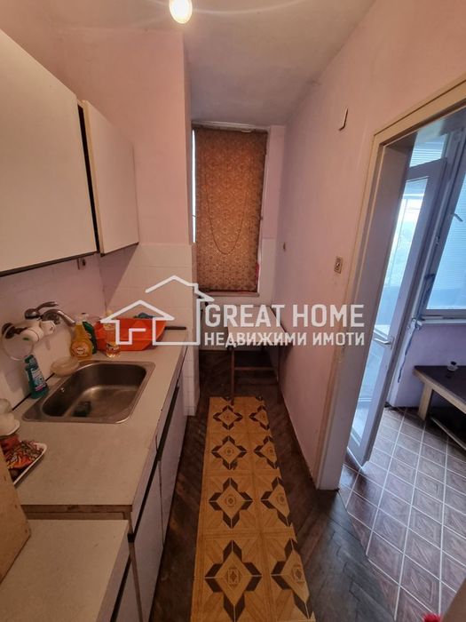 Център ! Втори Етаж ! Тристаен !