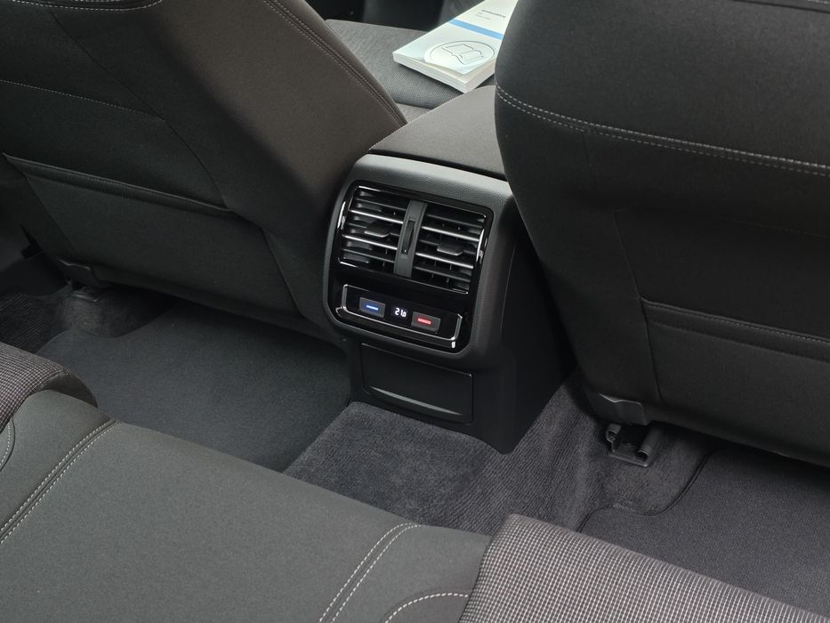 Volkswagen Passat B8 2015 - 88.000KM CERTIFICATI ! -1.4 Benzina / NAVI