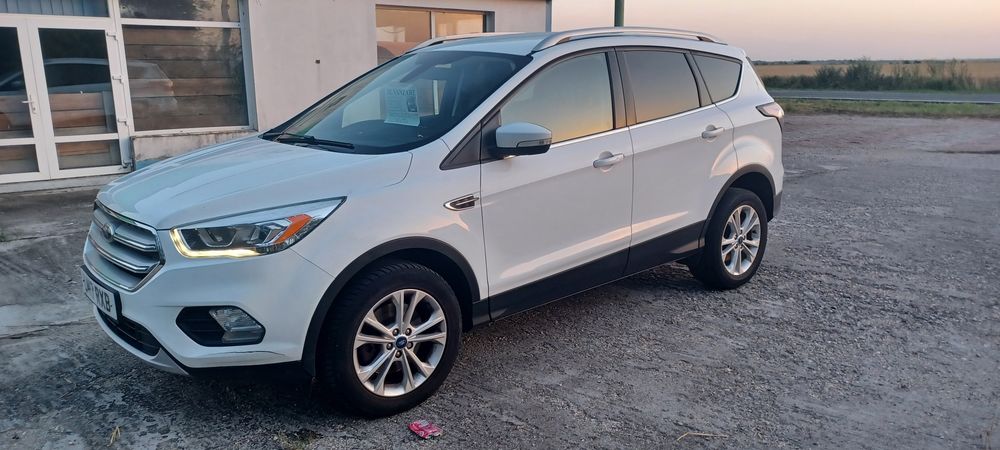 FORD Kuga 2017 — imagine 2