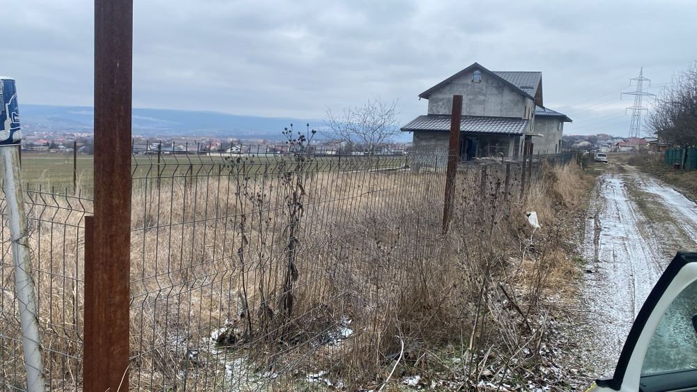 Vând teren în Horpaz