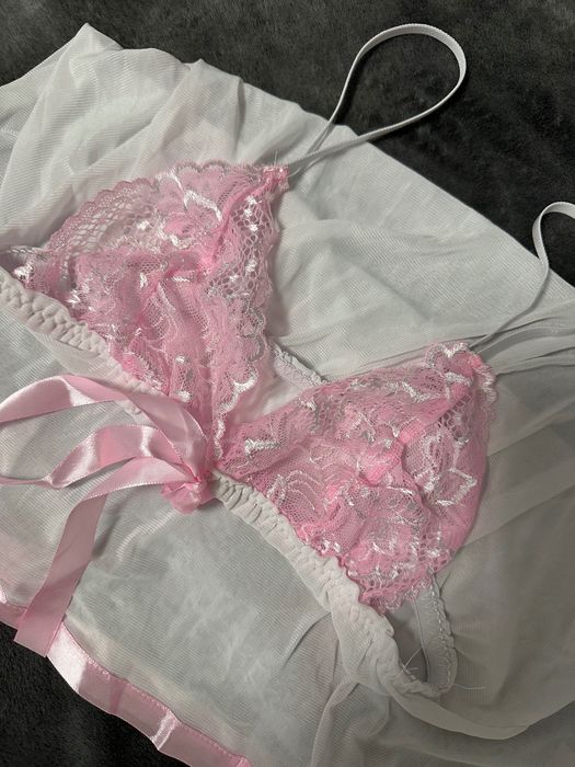 Lenjerie intimă.