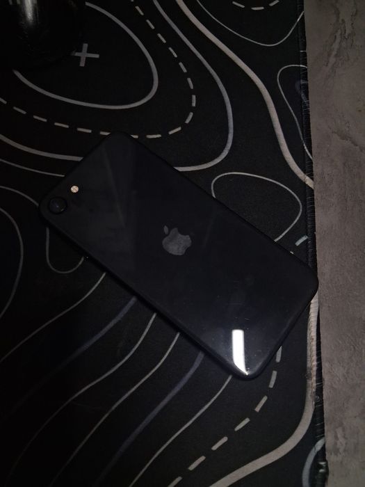 IPhone se 2020 75%