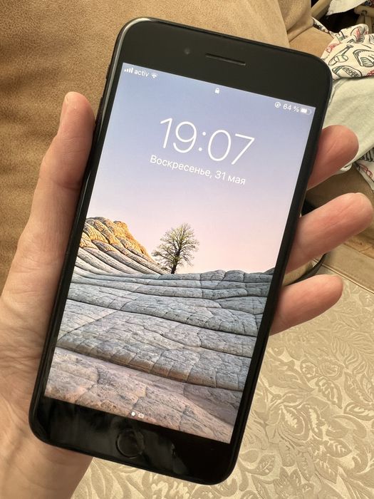 Продам ihpone 7 plus
