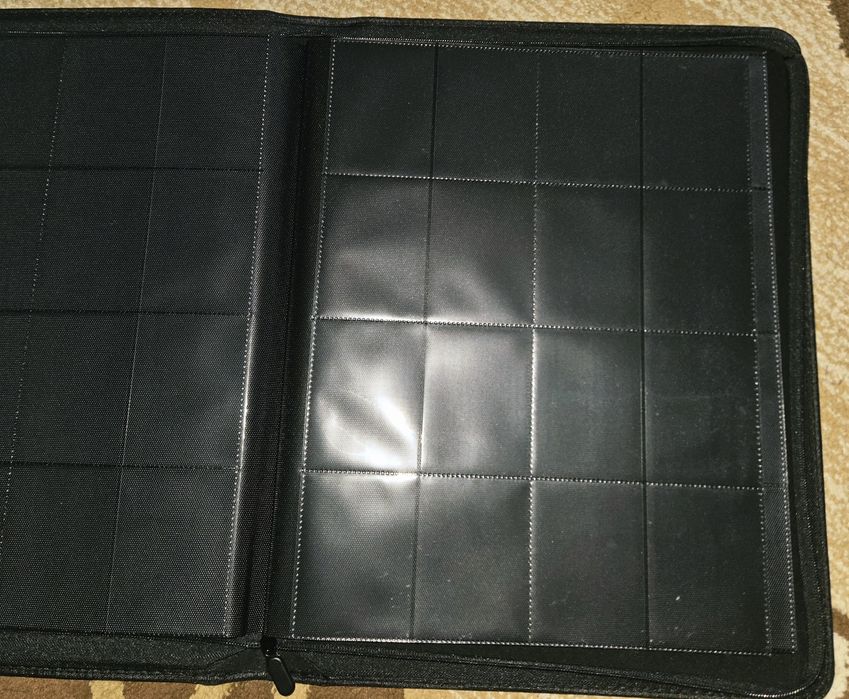 Binder TCG cu fermoar 1024 buzunare