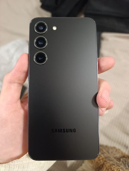 Обменяю самсунг с23