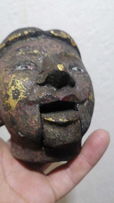 Cap de papusa vintage din lemn