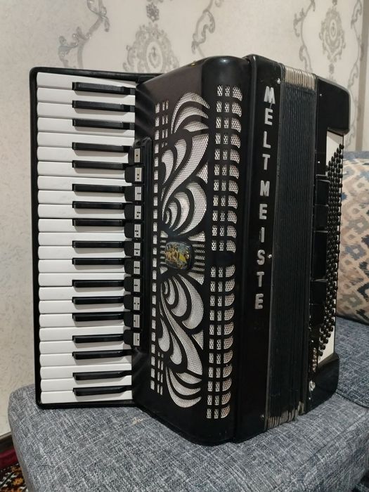 Weltmeister akkardion CAPRICA