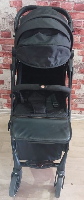 Продам детскую коляску