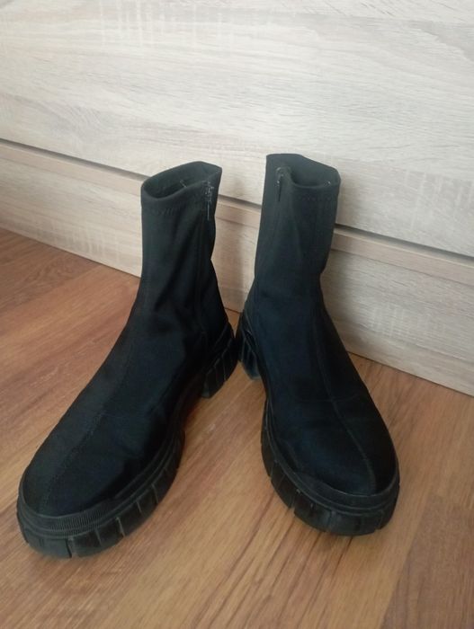 Обивки Reserved тип чорап