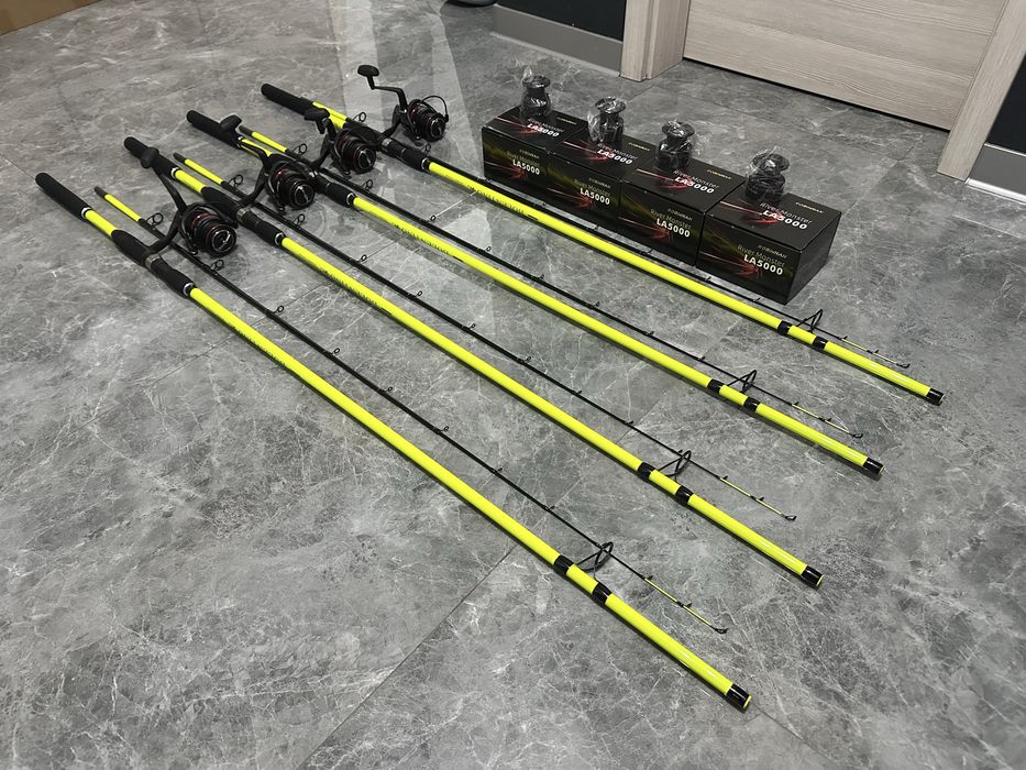 SET 4 Lansete Feeder BOLENTINO PLUS  + 4 Mulinete RIVER MONSTER LA5000