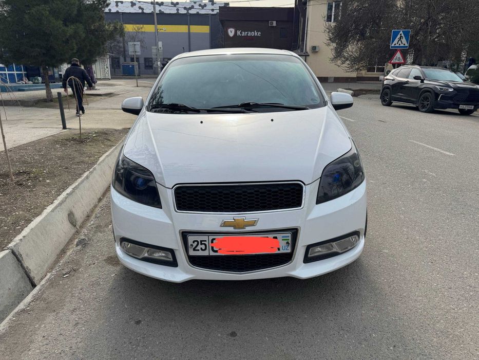 Продается Nexia 3/2 позиция 2019 год.