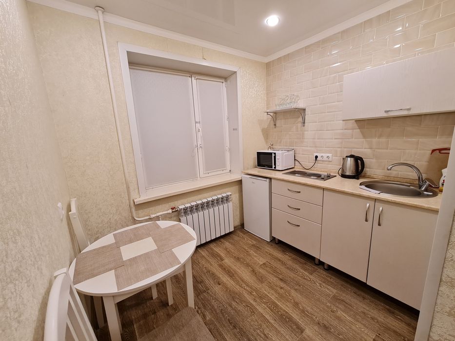 Катаева 14 (ТД Артур, Ярмарка)