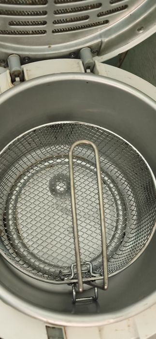 Фритюрник Tefal. .