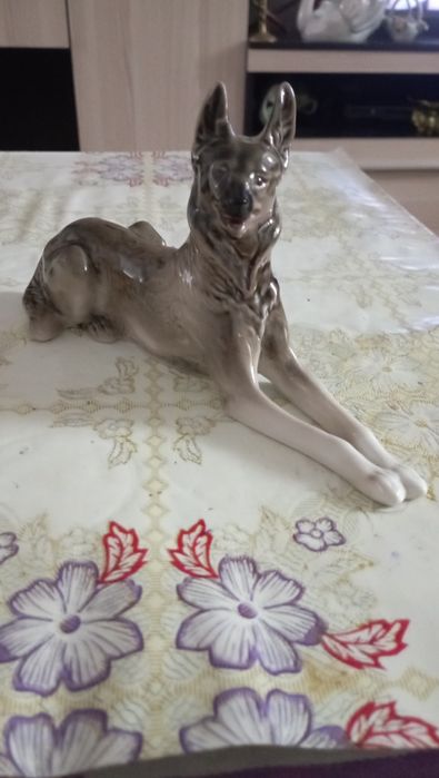 Статуэтки овчарка и Садко с золотой рыбкой