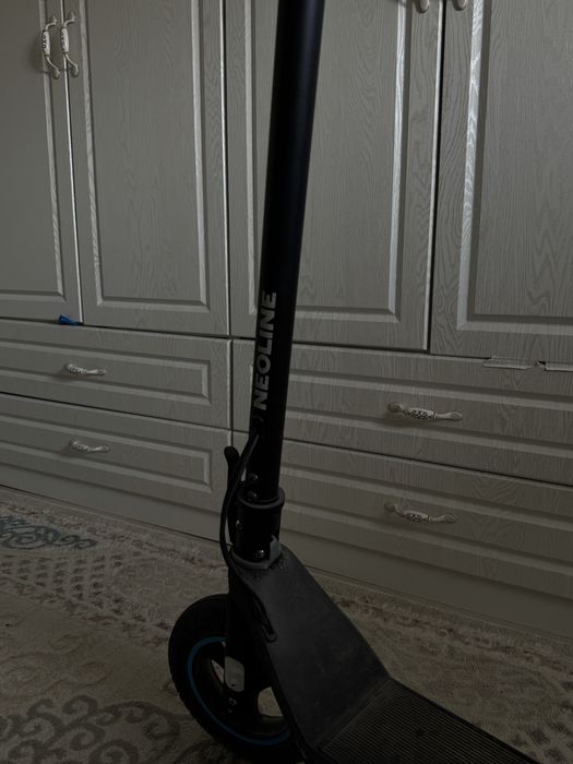 Продам электросамокат Neoline