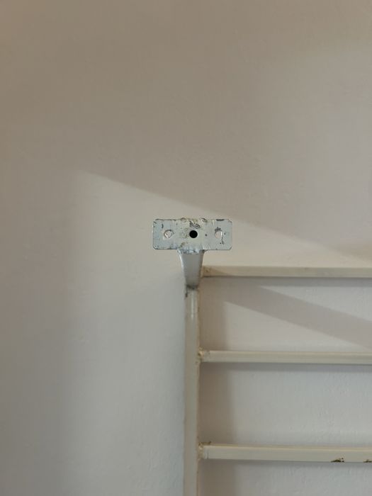 Grilaj metalic , fereastra , balcon