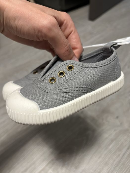 NOU Tenisi/ pantofi sport H&M marimea 21