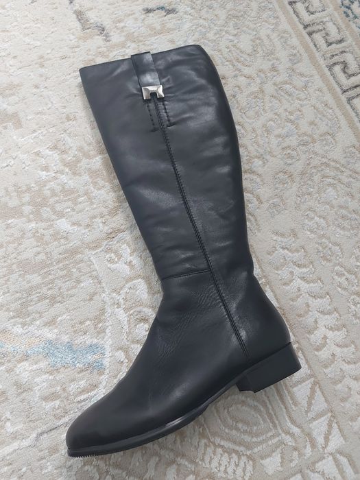 Срочно Зимние кожаные сапоги новые ниже себестоимости