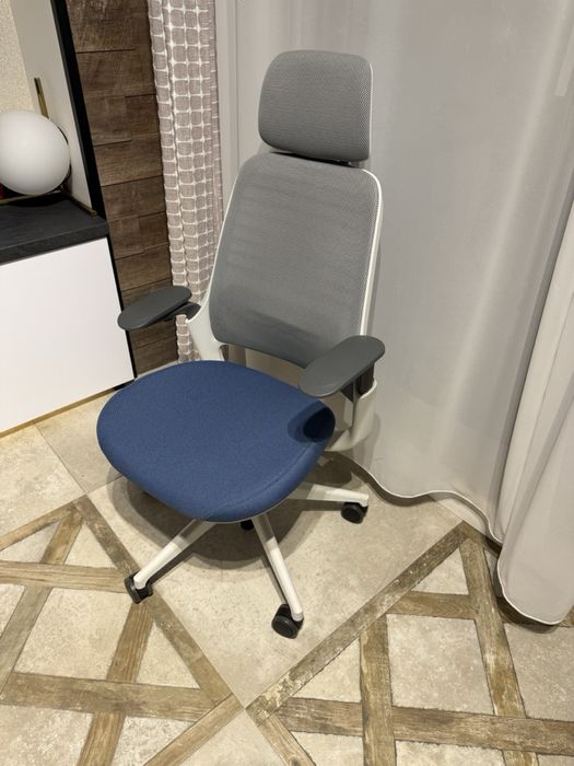 Scaun de Birou Steelcase Series 1 cu tetieră