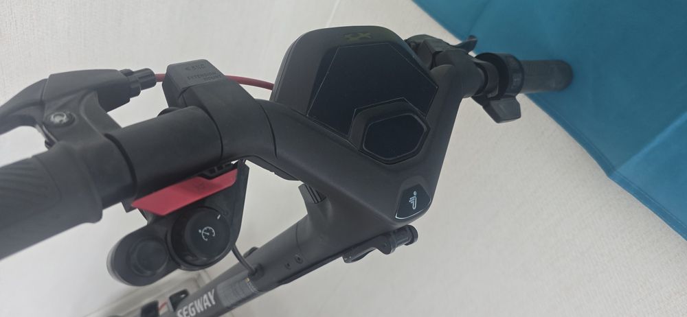 Электросамокат Segway p100su