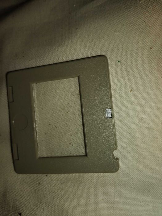 Продавам рамки за диапозитиви.