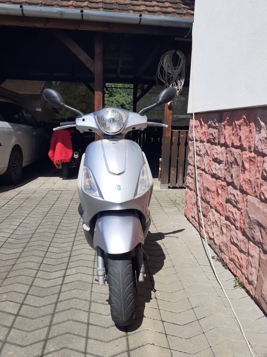 Scuter Piaggio Fly50, 4T, an 2008, unic proprietar – 900€ negociabil